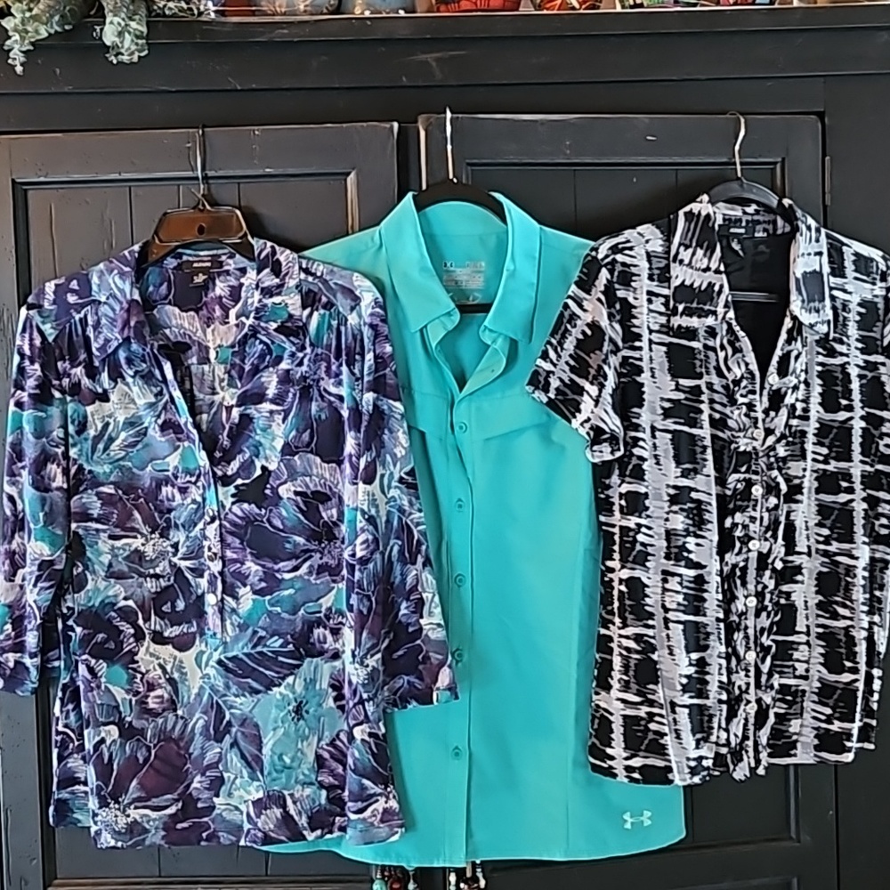 XL 3 blouses pretty 2 are Alfani and one under armor for summer  nice poly airy